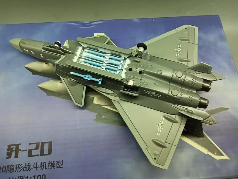 Chengdu J-20 | Escala 1:100 (~20,7cm) | Em Liga Metálica | China | Caça Furtivo