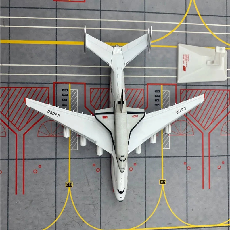 Antonov An-225 Mriya | Escala 1:400 (~21,2cm) | Em Liga Metálica | Ucrânia | Com Ônibus Espacial Buran