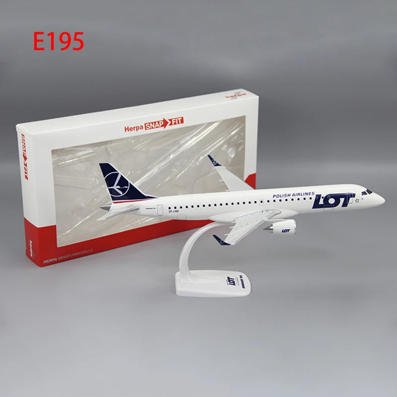Embraer E175 & E195 | Escala 1:100 (~18,5 cm y ~22,5 cm) | En Plástico | Brasil/Polonia | Modelo para Armar de LOT Polish Airlines