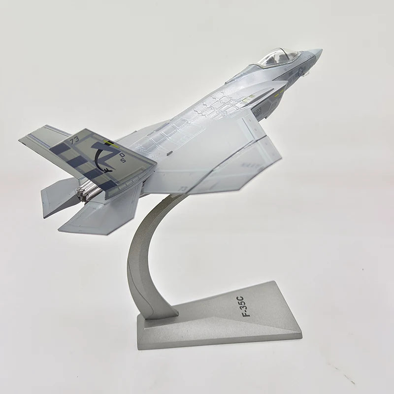 F-35C Lightning II | Escala 1:72 (~21,5 cm) | En Aleación Metálica | EE. UU. | Caza de 5ª Generación para Exhibición