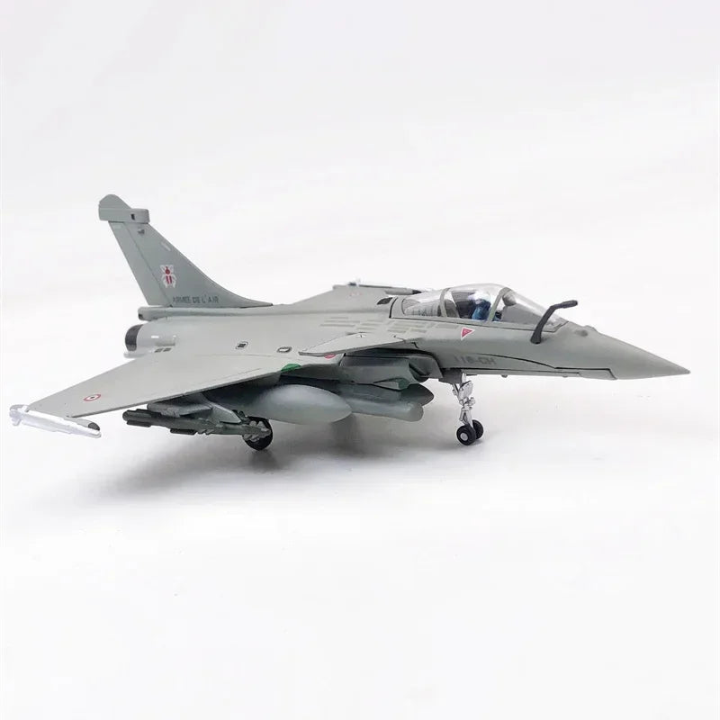 Dassault Rafale C | Escala 1:100 (~15,1 cm) | En aleación metálica | Francia | Caza de la Fuerza Aérea