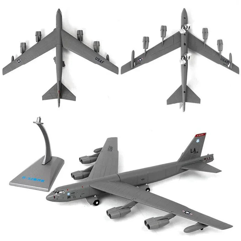 B-52 Stratofortress | Escala 1:200 | En Plástico | EE. UU. | Bombardero Estratégico para Exhibición
