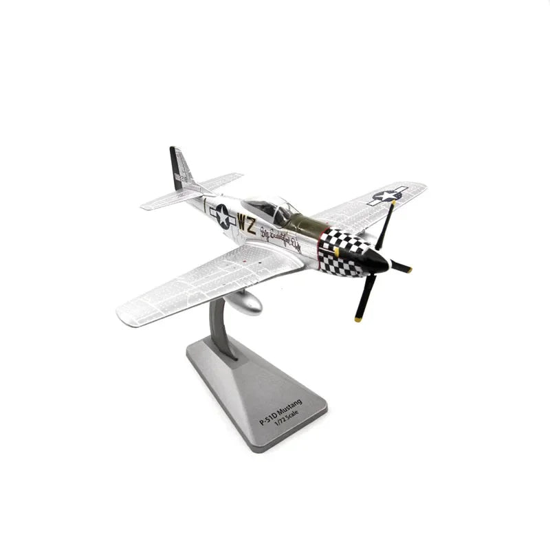 P-51D Mustang | Escala 1:72 (~13,7 cm) | En Aleación Metálica | EE. UU. | Con Soporte para Exhibición