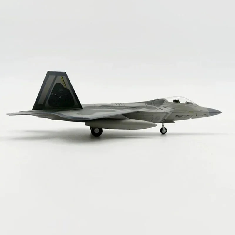 F-22 Raptor | Escala 1:100 (~18,9 cm) | En Aleación Metálica | EE. UU. | Caza de 5ª Generación para Colección