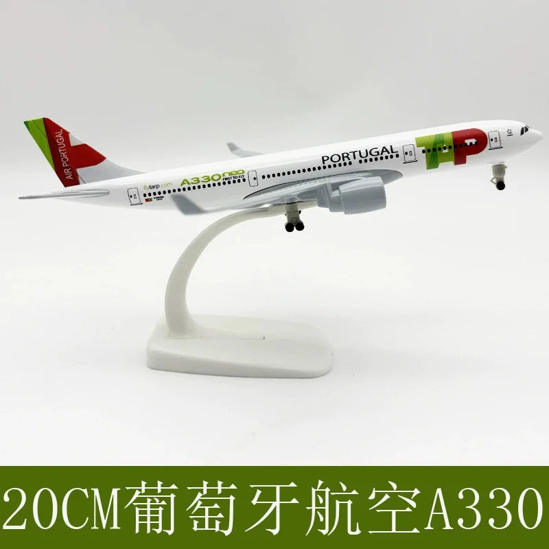 Boeing 787 / Airbus A350 / Airbus A330 | Escala 1:400 (~20,0 cm) | De aleación metálica | EE. UU. / Europa | Aeronave comercial, modelo de colección