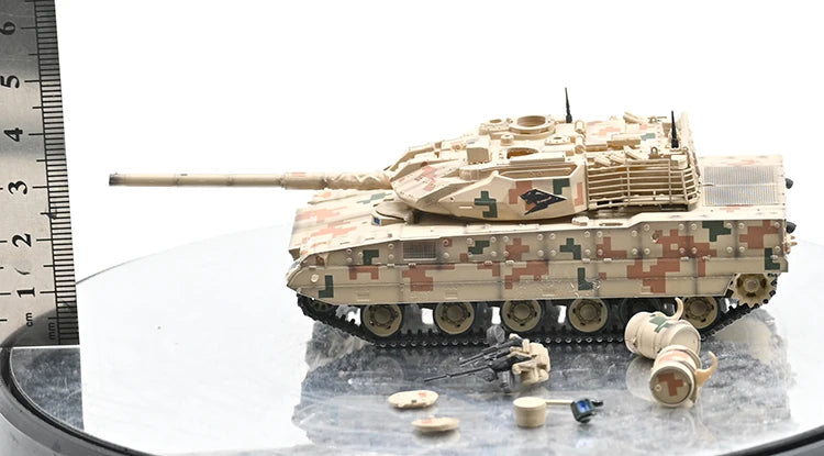 Tanque Ligero Type 15 | Escala 1:72 (~11,7 cm) | Plástico | China | Con Blindaje Desmontable, Camuflaje Digital Desértico, Producto Terminado para Colección