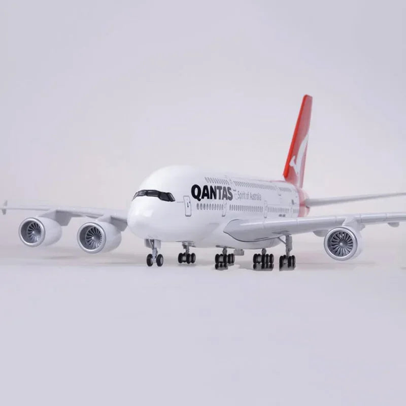 Airbus A380 Qantas | Escala 1:200 | En Plástico/Resina con Detalles en Aleación Metálica | Francia | Con Luz y Ruedas