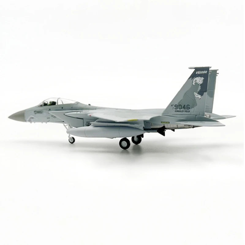 F-15C Eagle | Escala 1:100| En Aleación Metálica | EE. UU. | Caza Militar con Pintura de Tiburón