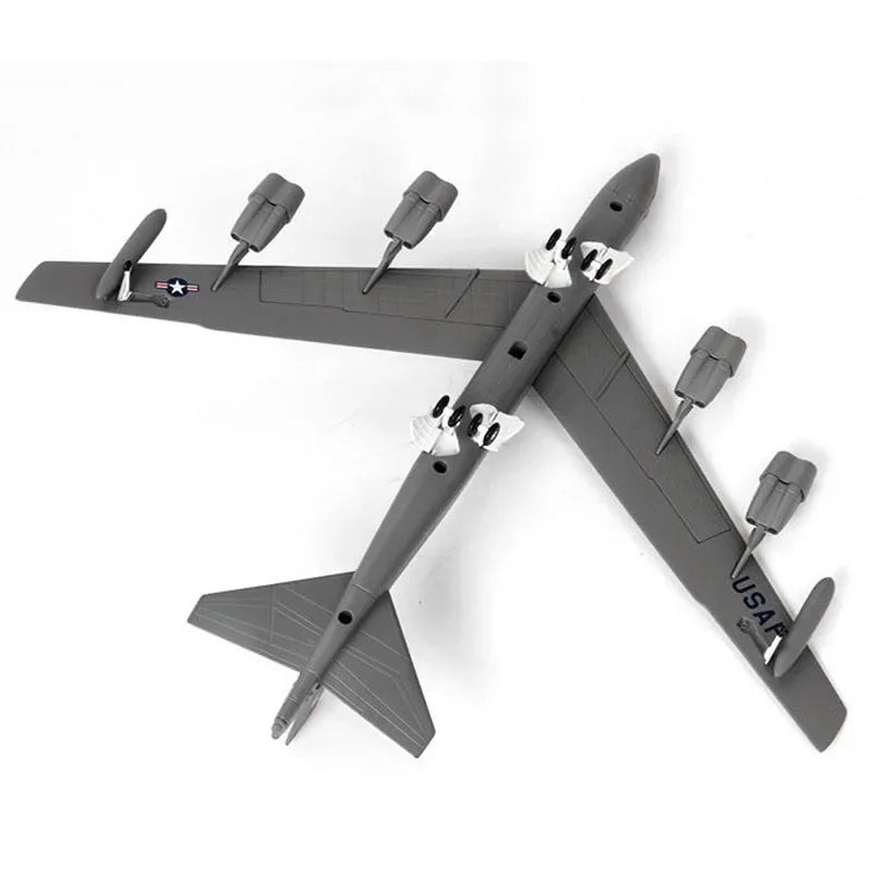 B-52 Stratofortress | Escala 1:200 | En Plástico | EE. UU. | Bombardero Estratégico para Exhibición