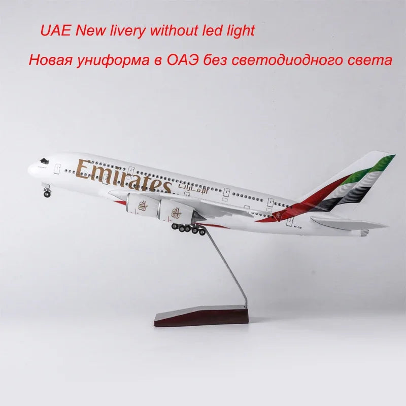 Airbus A380 | Escala 1:160 (~45,5 cm) | En Aleación Metálica y Plástico/Resina | Emiratos Árabes Unidos | Con Luces y Tren de Aterrizaje Retráctil