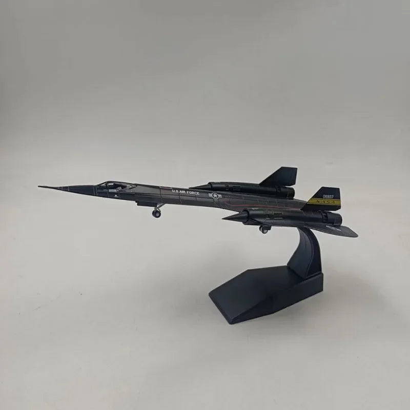 SR-71A Blackbird | Escala 1:144 (~14,2 cm) | En Aleación Metálica | EE. UU. | Para Colección