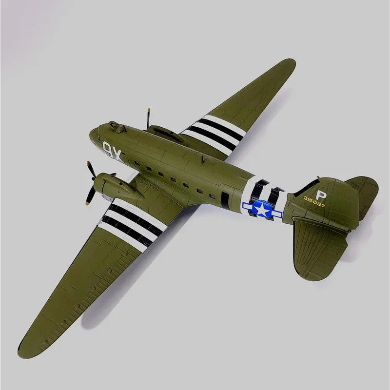 C-47 Skytrain | Escala 1:100 (~19,5 cm) | En Aleación Metálica | EE. UU. | Avión de Transporte Militar