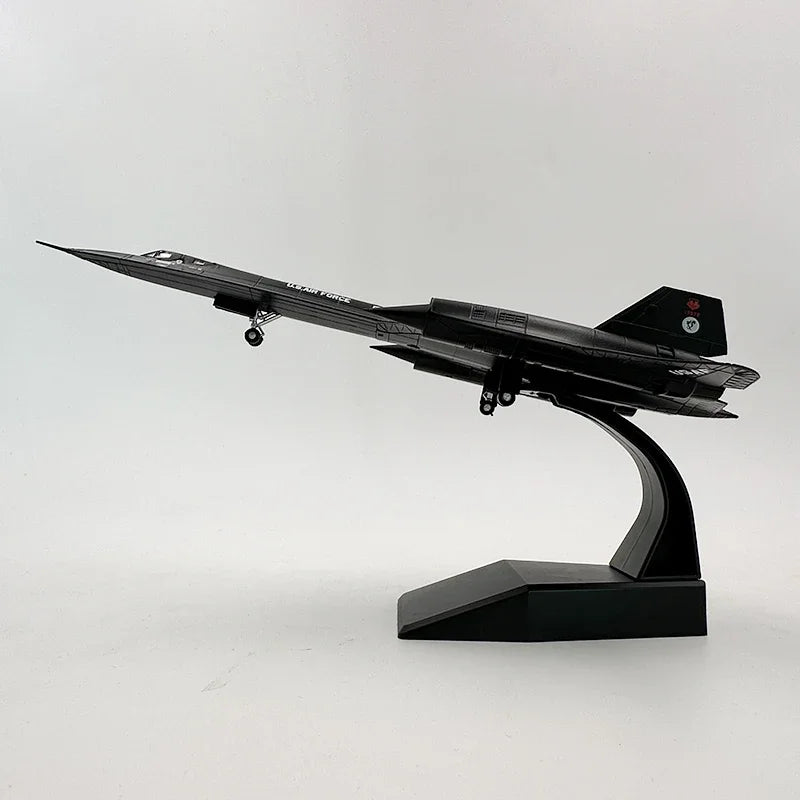 SR-71A Blackbird | Escala 1:144 (~14,2 cm) | En Aleación Metálica | EE. UU. | Para Colección