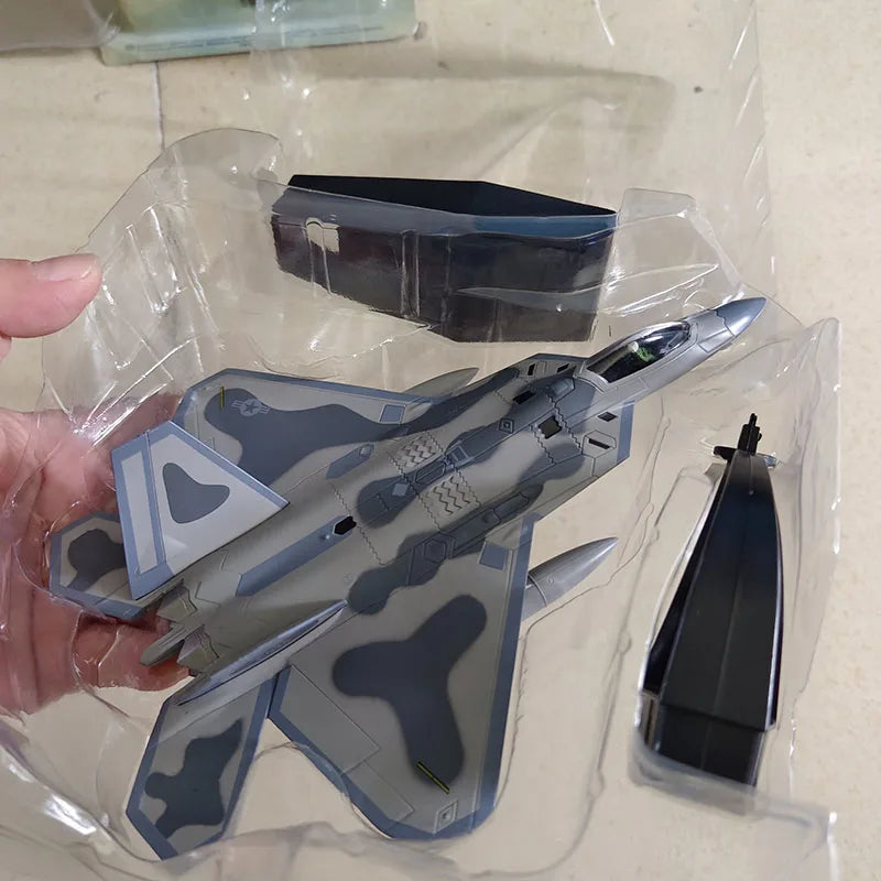 F-22 Raptor | Escala 1:100 (~18,9 cm) | En Aleación Metálica | EE. UU. | Caza de 5ª Generación para Colección