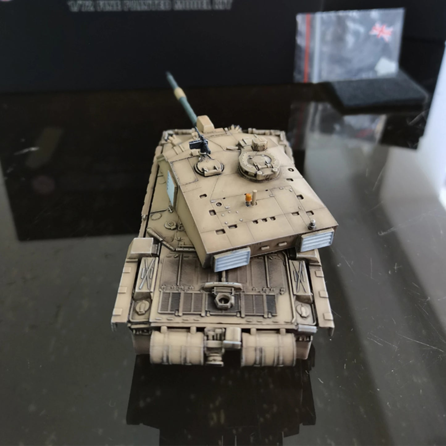 Challenger 2 | Escala 1:72 | Plástico | Reino Unido | Camuflaje Desértico, Para Colección