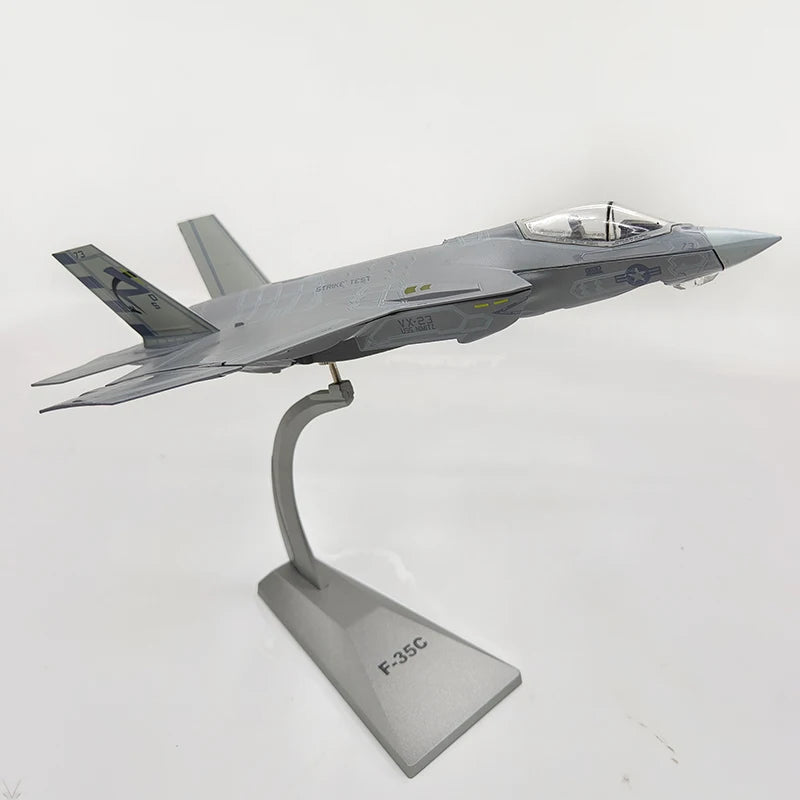 F-35C Lightning II | Escala 1:72 (~21,5 cm) | En Aleación Metálica | EE. UU. | Caza de 5ª Generación para Exhibición