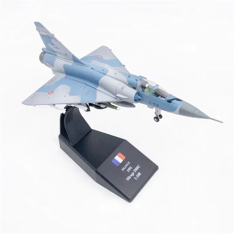 Dassault Mirage 2000 | Escala 1:100 (~14,7 cm) | En aleación metálica | Francia