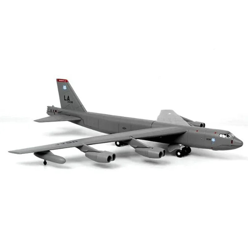 B-52 Stratofortress | Escala 1:200 | En Plástico | EE. UU. | Bombardero Estratégico para Exhibición
