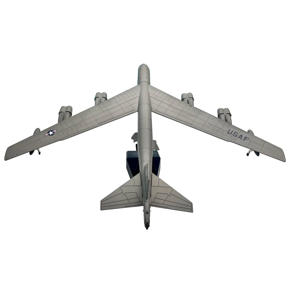 B-52 Stratofortress | Escala 1:200 (~26,0 cm) | Aleación Metálica | EE. UU. | Bombardero Estratégico