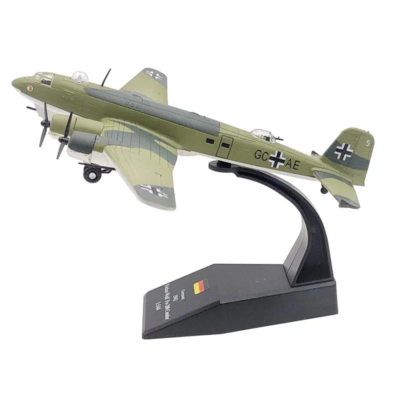 Focke-Wulf Fw 200 Condor | Escala 1:144 (~12,5 cm) | Aleación Metálica | Alemania | Bombardero de la Segunda Guerra Mundial, Para Exhibición y Colección