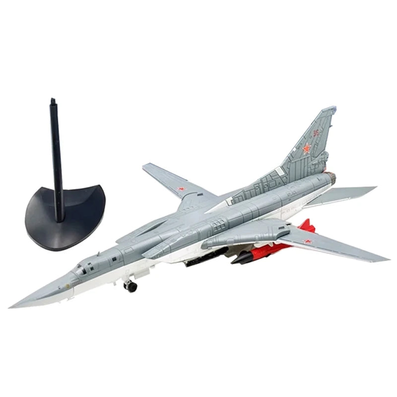 Tupolev Tu-22M3 Backfire | Escala 1:144 (~24,5 cm) | Aleación Metálica | URSS | Bombardero Estratégico, Modelo Militar