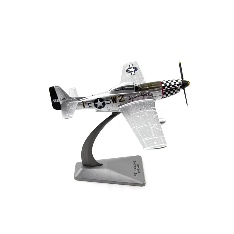 P-51D Mustang | Escala 1:72 (~13,7 cm) | En Aleación Metálica | EE. UU. | Con Soporte para Exhibición