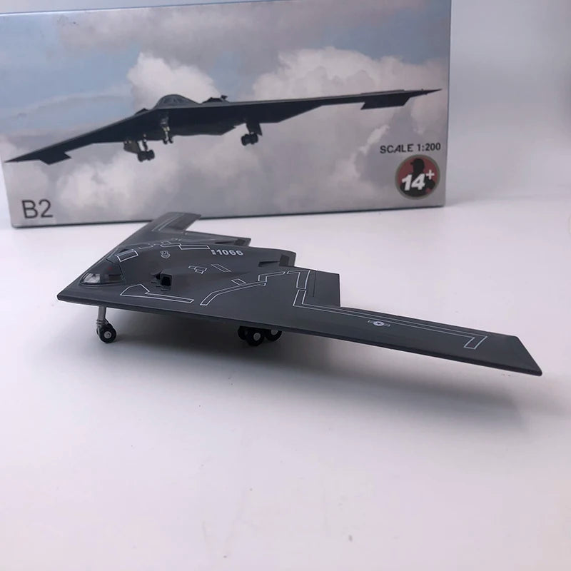 B-2A Spirit | Escala 1:200 (~10,7 cm) | En Aleación Metálica | EE. UU. | Bombardero Stealth para Exhibición