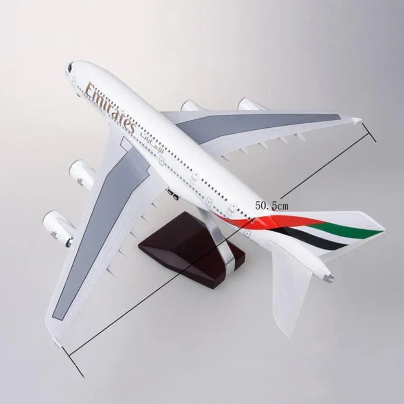 Airbus A380 | Escala 1:160 (~45,5 cm) | En Aleación Metálica y Plástico/Resina | Emiratos Árabes Unidos | Con Luces y Tren de Aterrizaje Retráctil