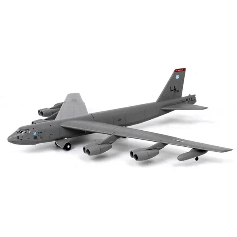 B-52 Stratofortress | Escala 1:200 | En Plástico | EE. UU. | Bombardero Estratégico para Exhibición