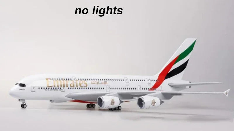 Airbus A380 | Escala 1:160 (~45,5 cm) | En Aleación Metálica y Plástico/Resina | Emiratos Árabes Unidos | Con Luces y Tren de Aterrizaje Retráctil
