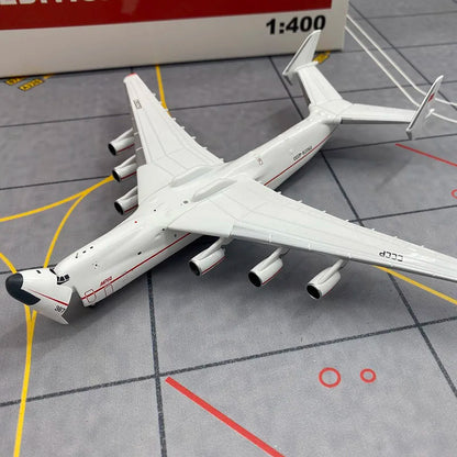 Antonov An-225 Mriya | Escala 1:400 (~21,2 cm) | En Aleación Metálica | Unión Soviética | Para Exhibición Estática