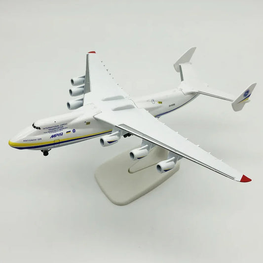 Antonov An-225 "Mriya" | Escala 1:400| En aleación metálica | Ucrania | Réplica para colección