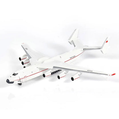 Antonov An-225 Mriya | Escala 1:400 (~21,2 cm) | En Aleación Metálica | Unión Soviética | Para Exhibición Estática