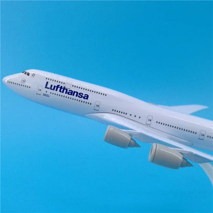 Boeing 747 Lufthansa | Escala ~1:293 (20 cm) | En Aleación Metálica | EE. UU./Alemania | Sin Tren de Aterrizaje