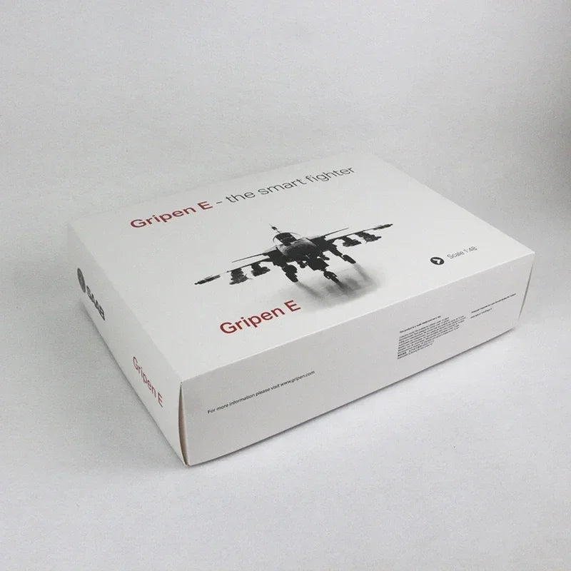 Saab JAS-39 Gripen | Escala 1:48 (~29,0 cm) | En plástico | Suecia | Caza multifunción