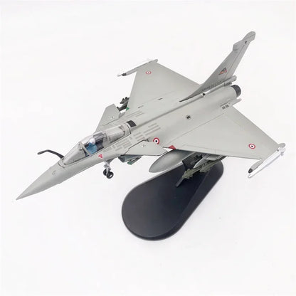 Dassault Rafale C | Escala 1:100 (~15,1 cm) | En aleación metálica | Francia | Caza de la Fuerza Aérea