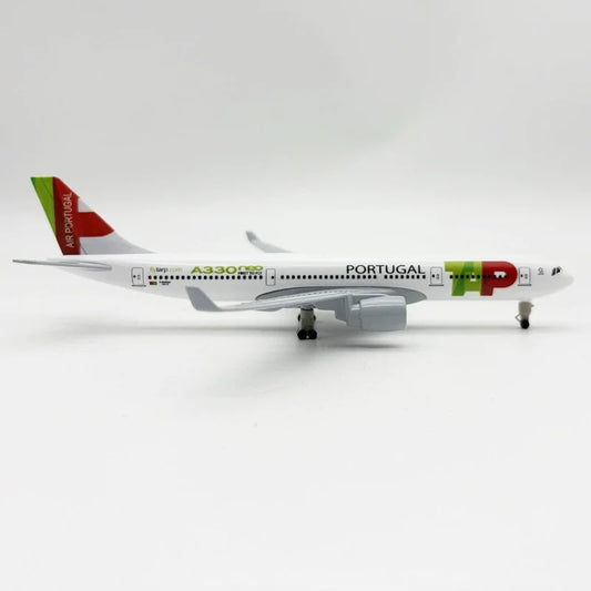 Boeing 787 / Airbus A350 / Airbus A330 | Escala 1:400 (~20,0 cm) | De aleación metálica | EE. UU. / Europa | Aeronave comercial, modelo de colección