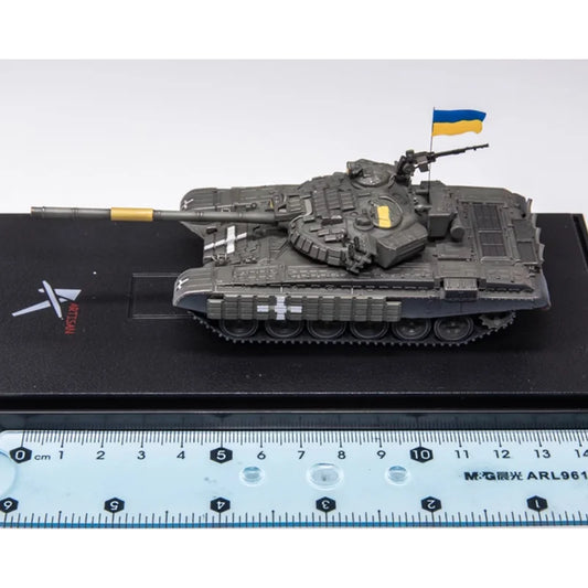T-72 | Escala 1:72 (~23,0 cm) | Plástico | Ucrania | Para Colección y Exhibición
