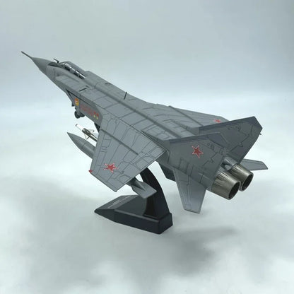Mikoyan MiG-31 | Escala 1:72 (~31,5 cm) | En aleación metálica | Rusia | Caza interceptor