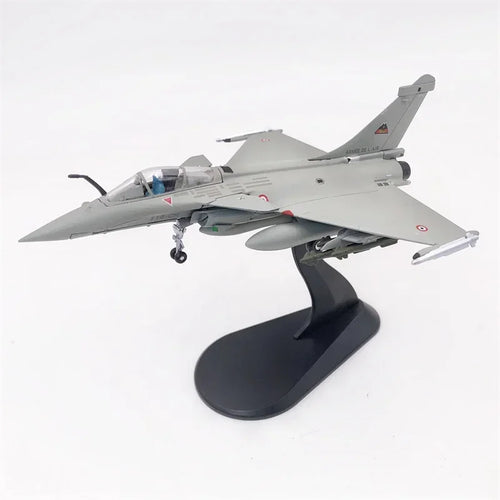 Dassault Rafale C | Escala 1:100 (~15,1 cm) | En aleación metálica | Francia | Caza de la Fuerza Aérea