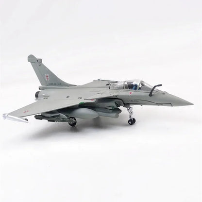 Dassault Rafale C | Escala 1:100 (~15,1 cm) | En aleación metálica | Francia | Caza de la Fuerza Aérea