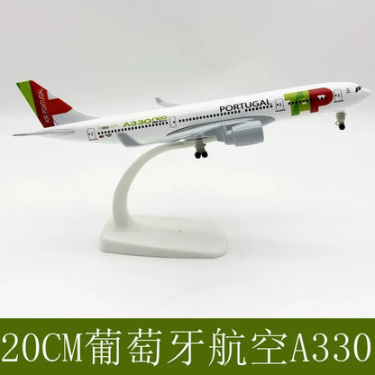 Boeing 787 / Airbus A350 / Airbus A330 | Escala 1:400 (~20,0 cm) | De aleación metálica | EE. UU. / Europa | Aeronave comercial, modelo de colección