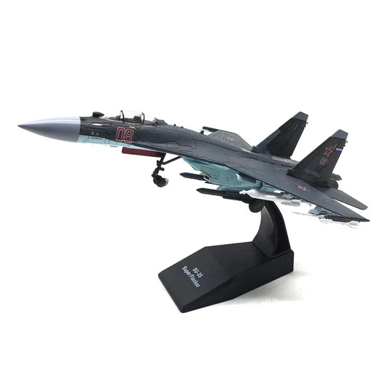 Su-35 Flanker | Escala 1:100 (~17,5 cm) | Aleación Metálica | Rusia | Caza, Modelo de Colección