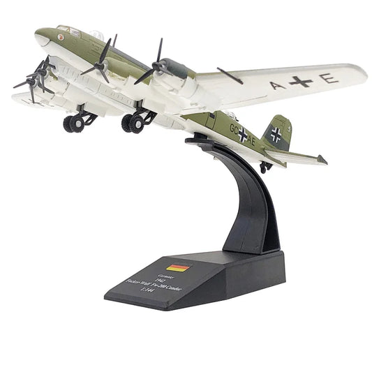 Focke-Wulf Fw 200 Condor | Escala 1:144 (~12,5 cm) | Aleación Metálica | Alemania | Bombardero de la Segunda Guerra Mundial, Para Exhibición y Colección