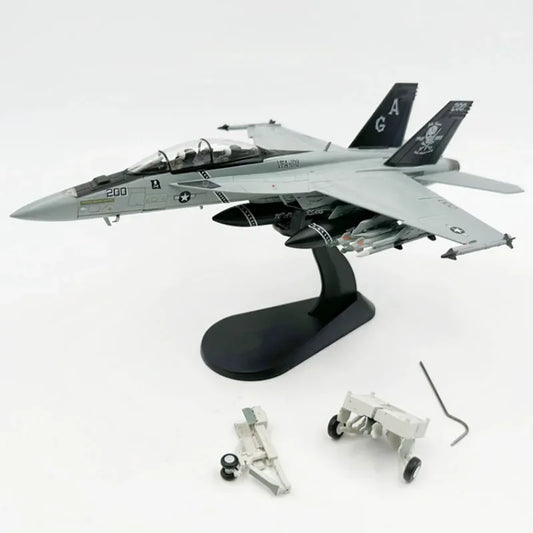 F/A-18 Hornet (VF-103 Jolly Rogers) | Escala 1:72 (~23,8 cm) | En Aleación Metálica | EE. UU. | Con Soporte para Exhibición