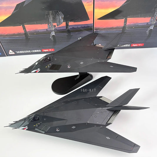 F-117 Nighthawk | Escala 1:72 (~21,3 cm) | Aleación Metálica | EE. UU. | Bombardero Sigiloso para Exhibición y Colección