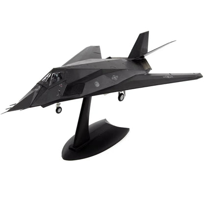 F-117A Nighthawk | Escala 1:72 (~28,0 cm) | En Aleación Metálica | EE. UU. | Bombardero Stealth USAF