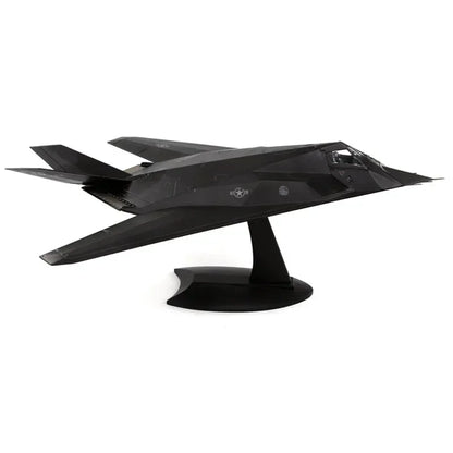 F-117A Nighthawk | Escala 1:72 (~28,0 cm) | En Aleación Metálica | EE. UU. | Bombardero Stealth USAF