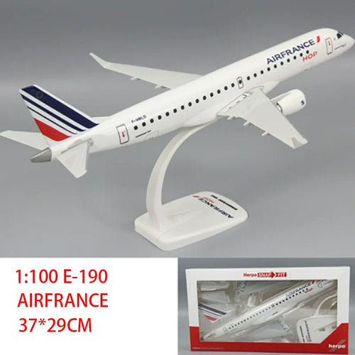 Embraer E-190 | Escala 1:100 (~31,4 cm) | En Plástico | Brasil | Versión Air France / British Airways para Colección