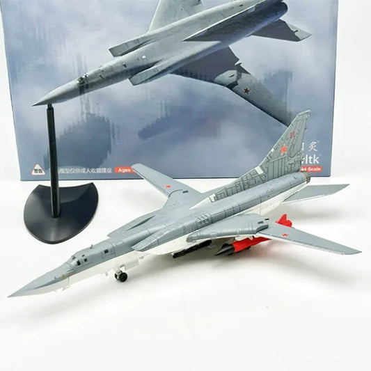 Tu-22M3 | Escala 1:144 | En Aleación Metálica | Rusia | Bombardero de Ala Variable para Colección